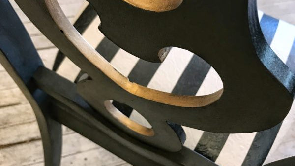 BLACK AND WHITE STRIPED CHAIR