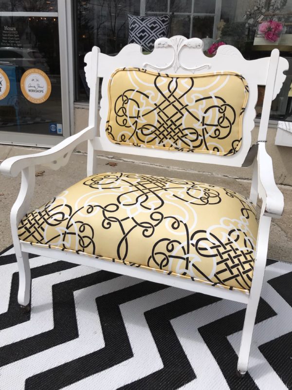 VICTORIAN SETTEE