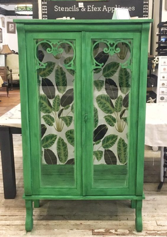 OAK CHINA CABINET