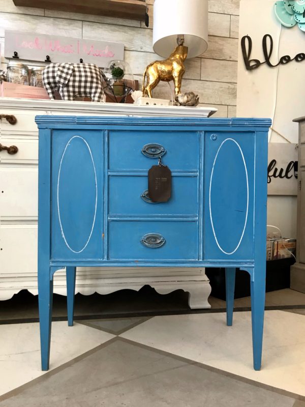 BLUE BEAUTY BAR